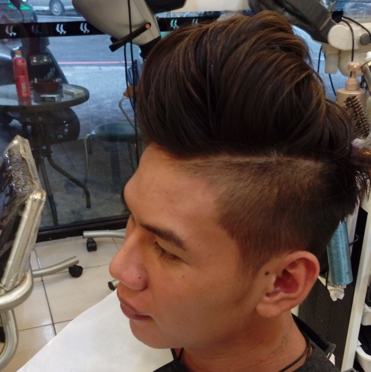 日式威廉_男_髮型設計_高層次油頭_日韓流行髮型_2017流行髮型