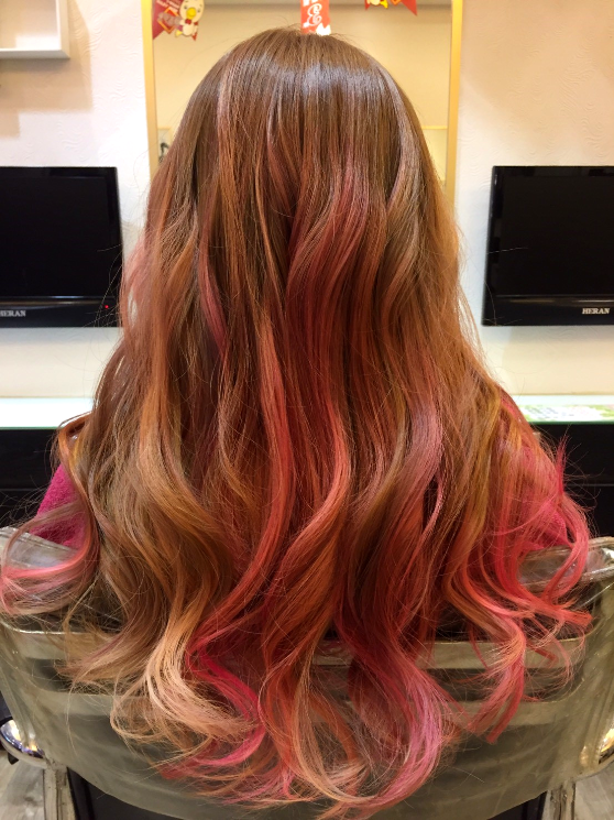 日式威廉_女_髮型設計_粉系挑染長捲髮_日韓流行髮型_2017流行髮型