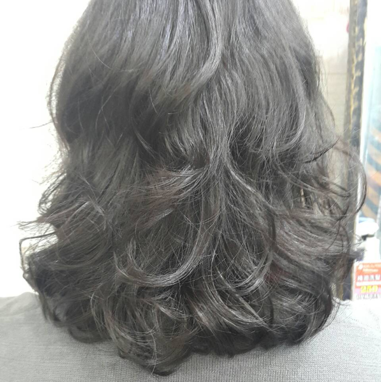 日式威廉_女_髮型設計_中長捲髮_日韓流行髮型_2017流行髮型