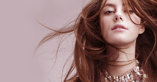 [ 洗頭就是煩人大工程 !  不想天天洗頭就要避開這3個習慣 , 快放下你手上的護髮素 ! ]列表圖片alt